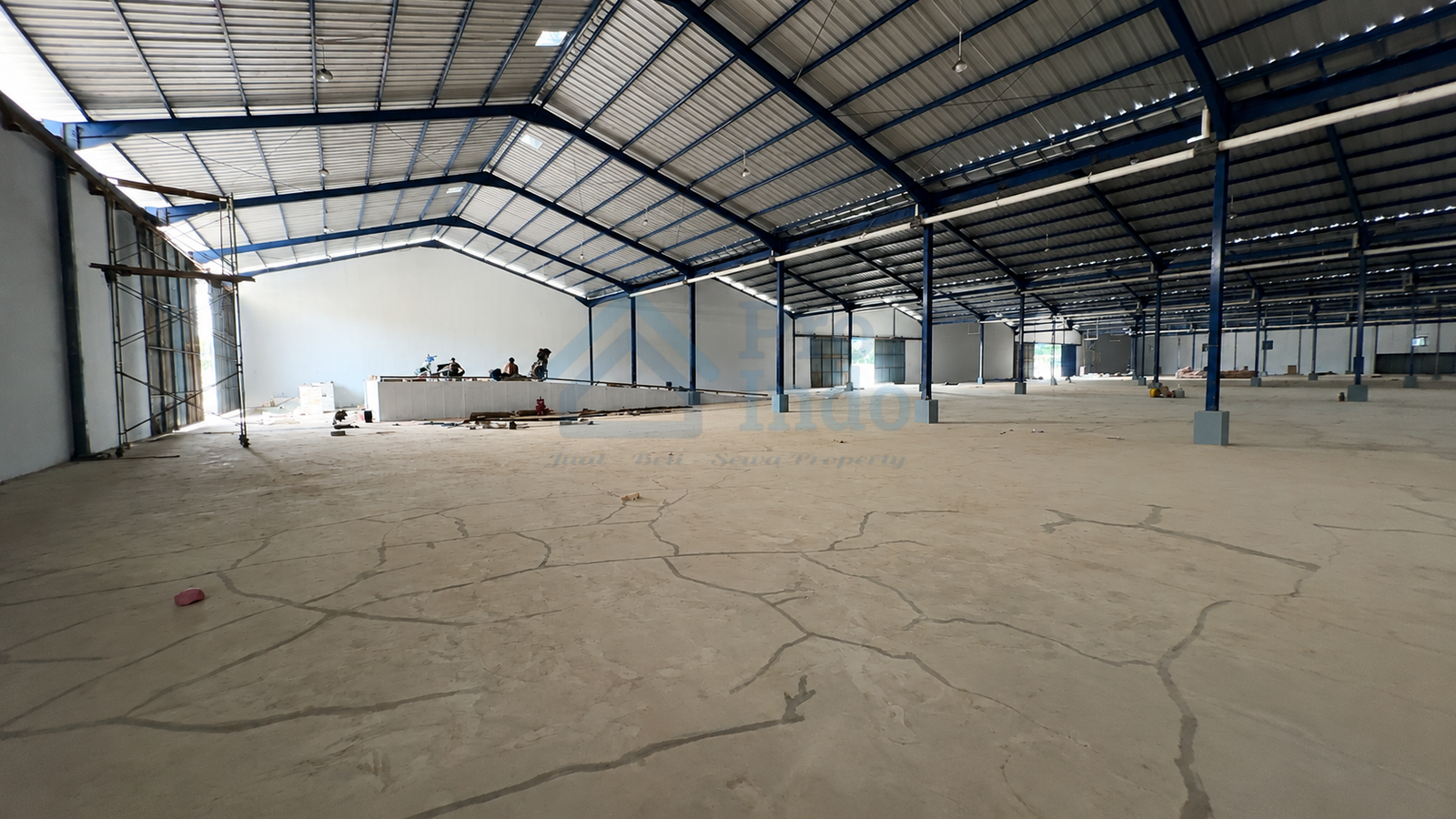 Disewakan gudang 4000m2 di dalam kawasan MM2100