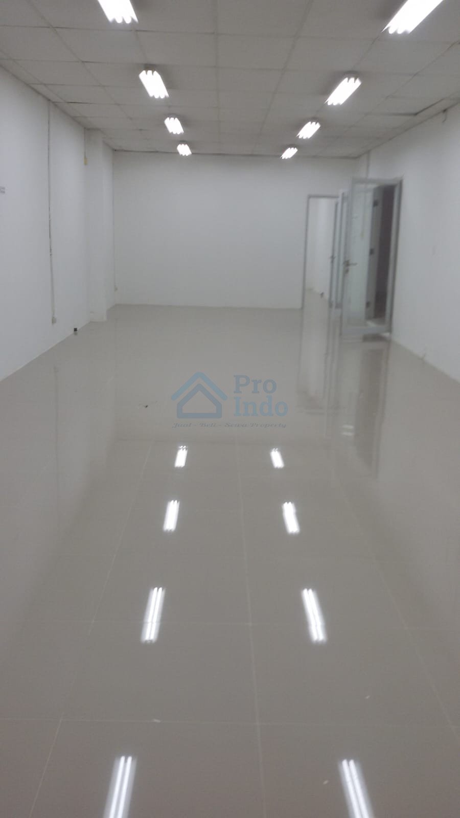 Disewakan Gudang 975m2 di Dalam Kawasan Industri Cikarang Pusat